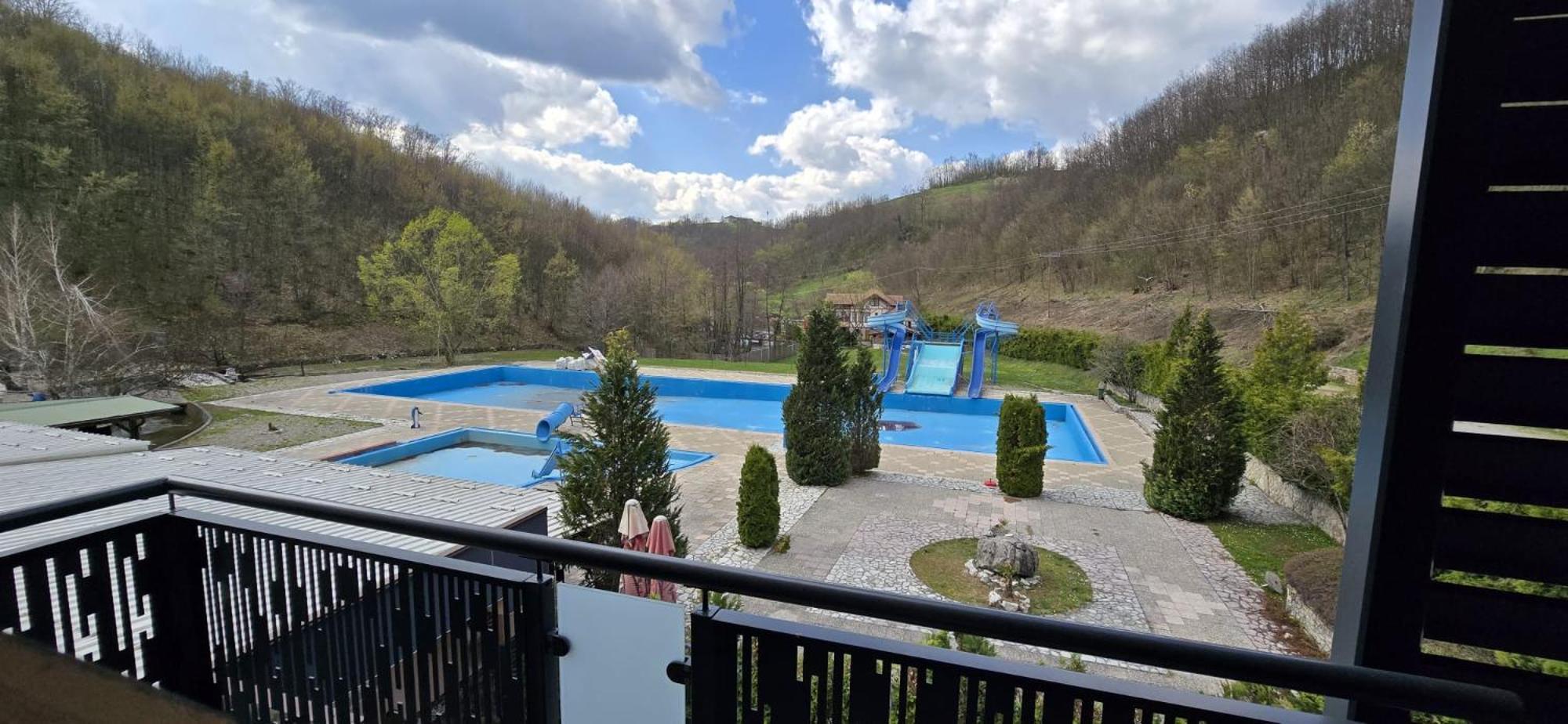 Motel "Kula" Cazin Bagian luar foto